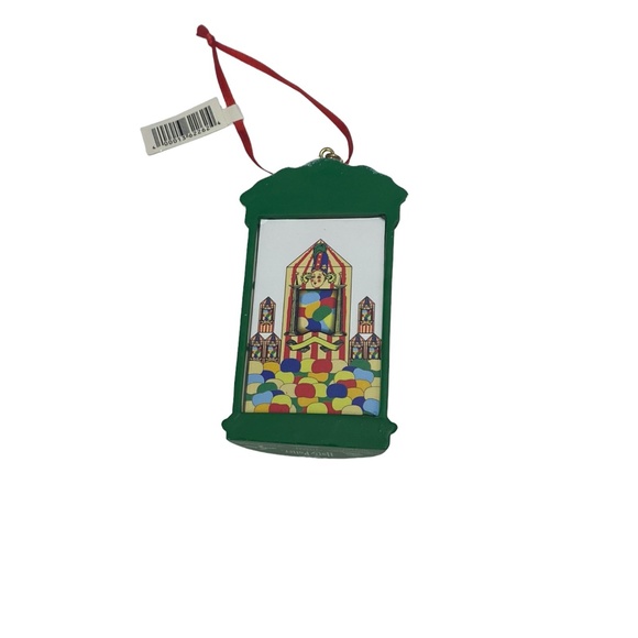2022 Universal Studios Harry Potter Honeydukes Window Ornament - Picture 3 of 3